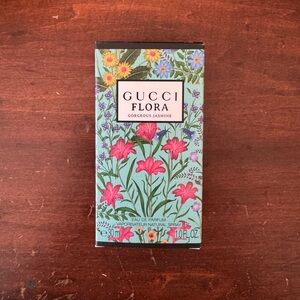 Gucci Flora Gorgeous Jasmine perfume